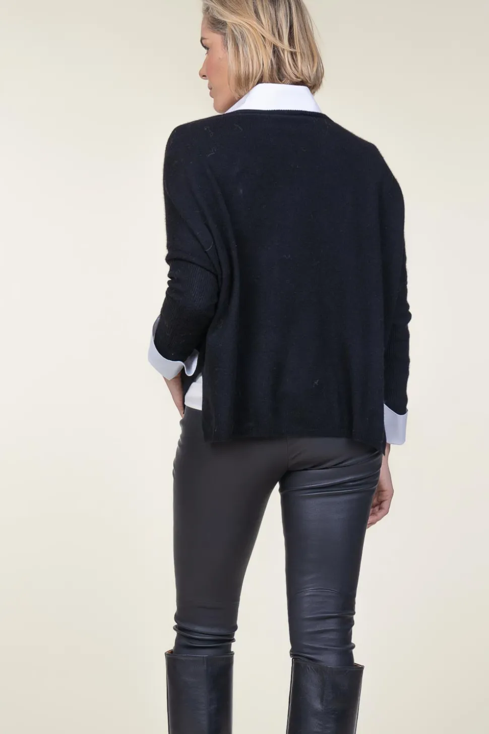 Cashmere Sweater Camille | Black... | Absolut Cashmere | Little Soho