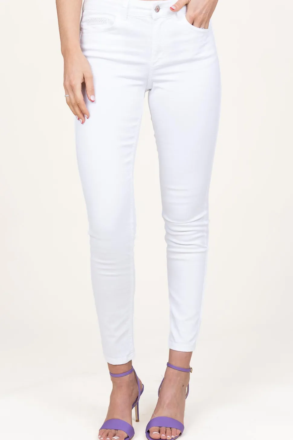 High Waist Regular Fit Jeans Divine L30 | White... | Liu Jo | Little Soho