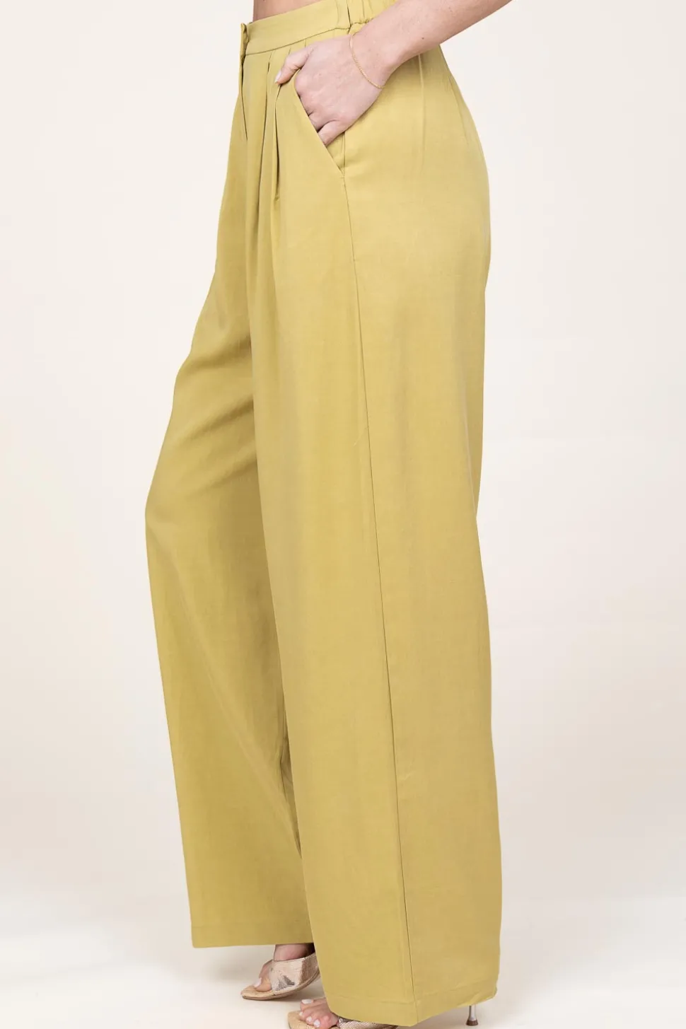 Lyocell Pleated Trousers Jicky | Green... | Suncoo | Little Soho