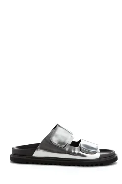 Metallic Leather Sandals Dawn | Silver... | Ivylee Copenhagen | Little Soho