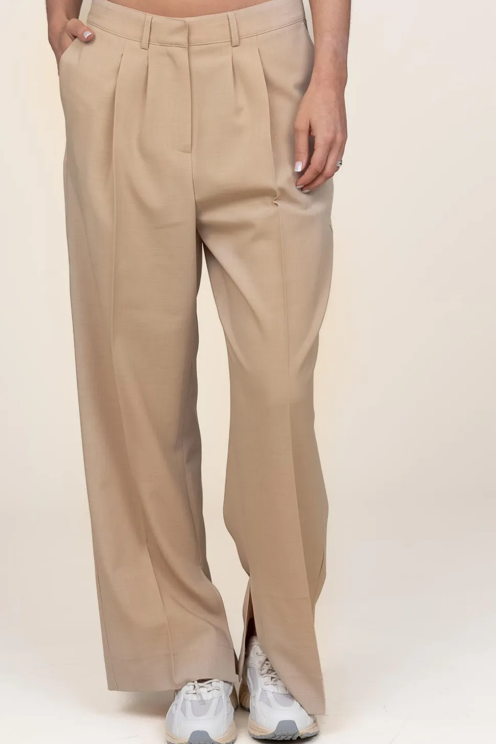 Pleated Trousers With Slit Rupert | Beige... | Herskind | Little Soho