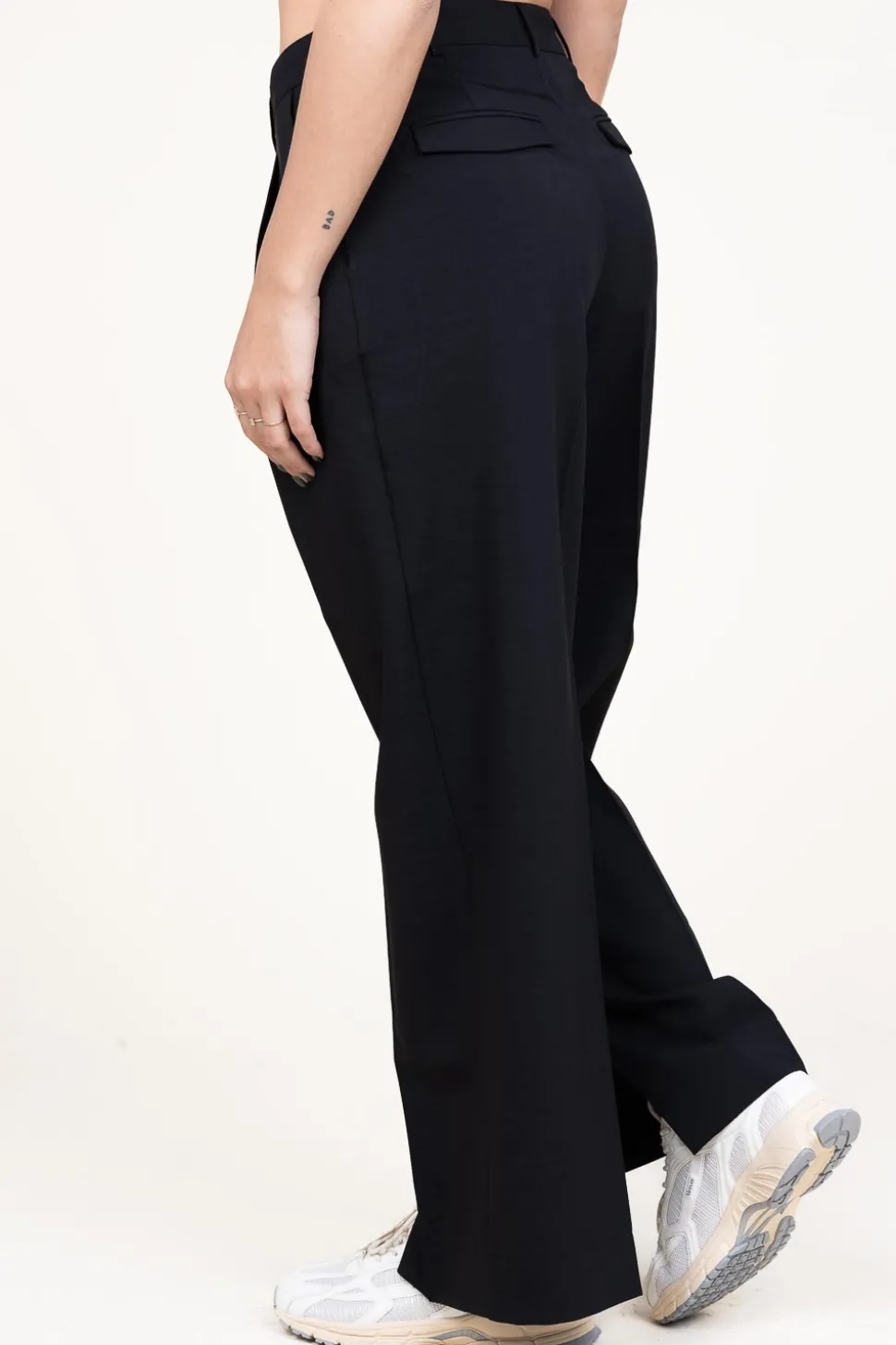 Pleated Trousers With Slit Rupert | Black... | Herskind | Little Soho