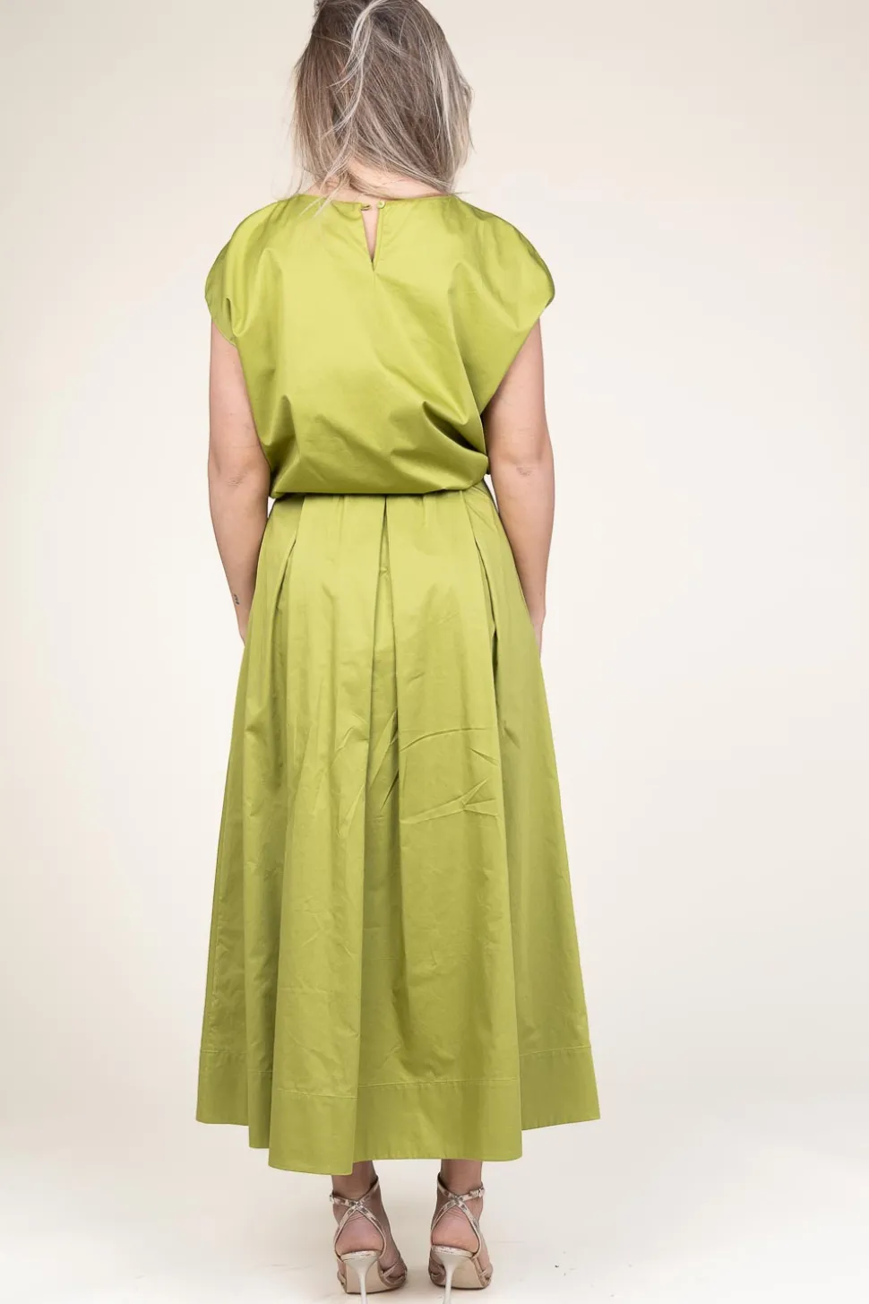 Poplin Maxi Skirt With Pockets Kelly | Green... | Devotion | Little Soho