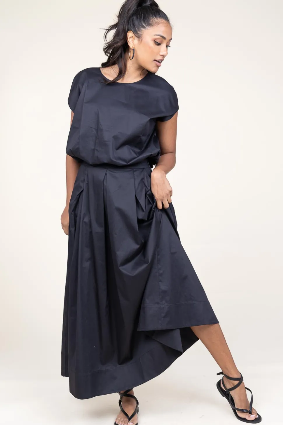 Poplin Maxi Skirt With Pockets Kelly | Black... | Devotion | Little Soho