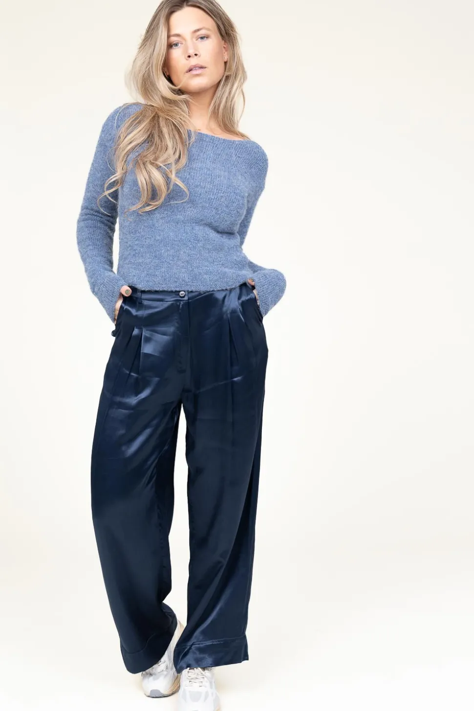 Soft Wool Mix Sweater East | Blue... | American Vintage | Little Soho