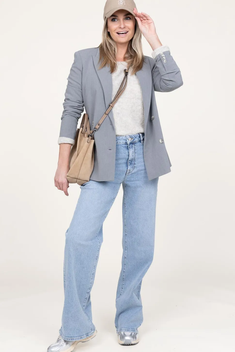 Soft Wool Mix Sweater East | Grey... | American Vintage | Little Soho