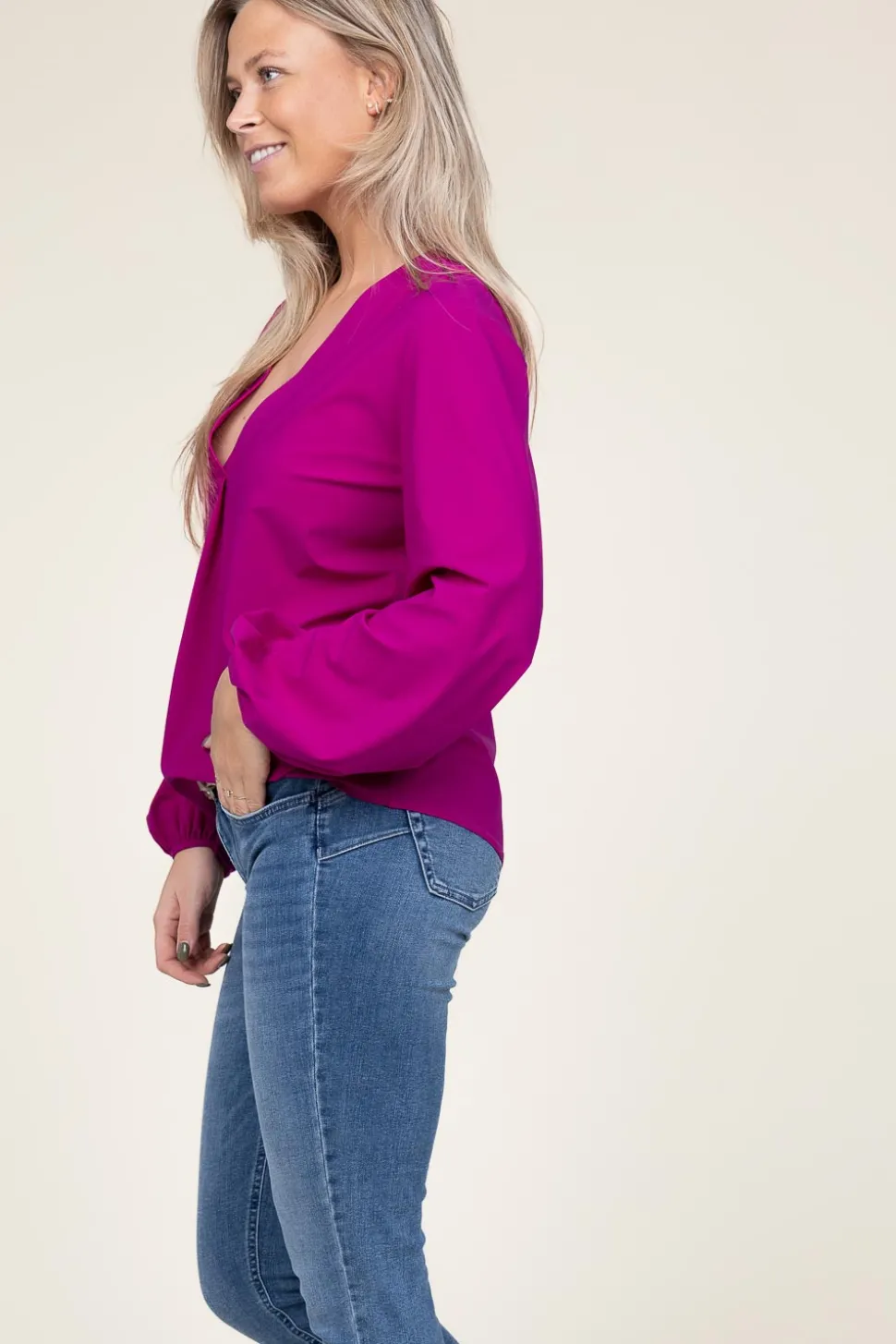 Travelwear Top With V-Neck Arudy | Purple... | D-Etoiles Casiope | Little Soho