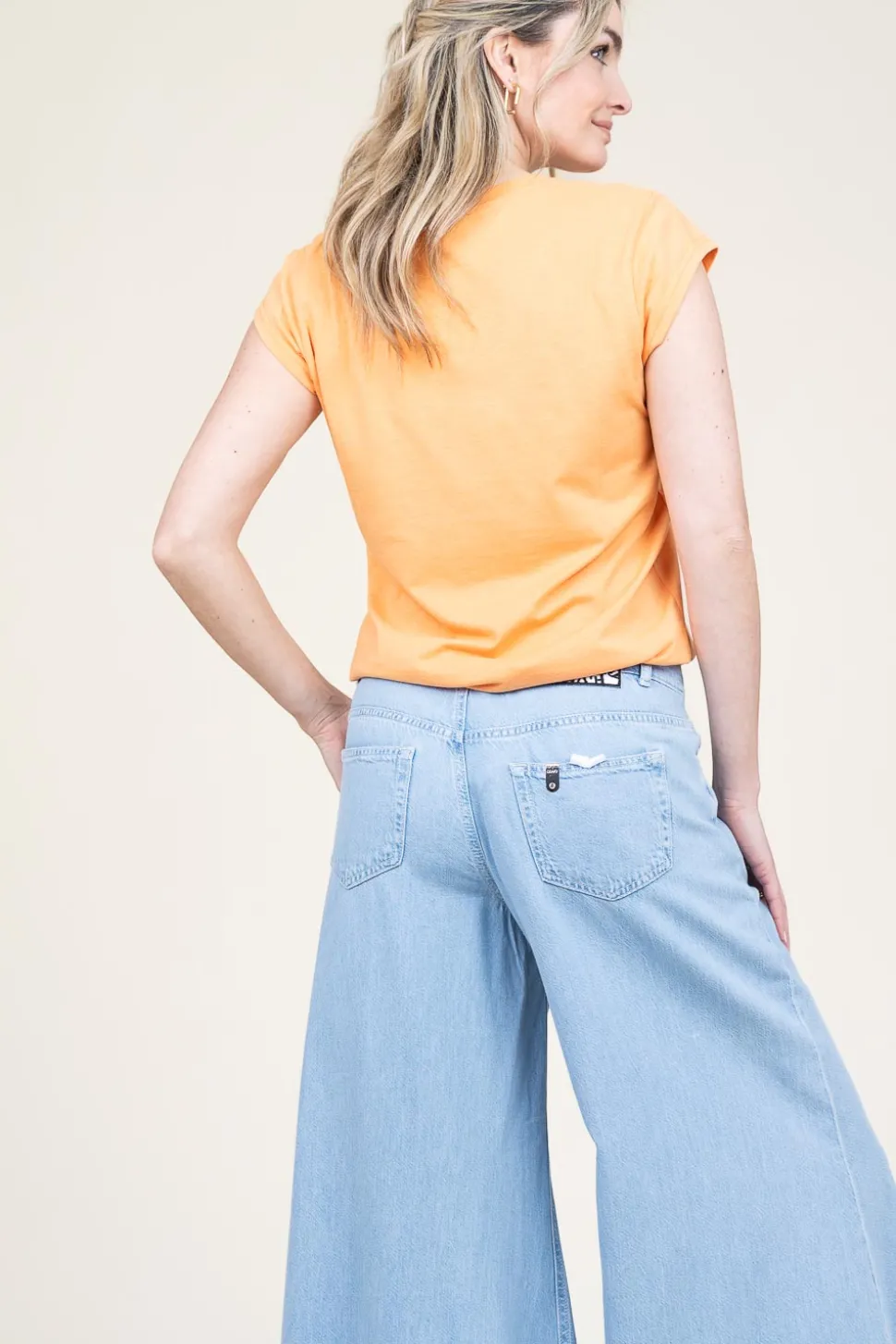 T-Shirt With V-Neck Vera | Orange... | Cc Heart | Little Soho