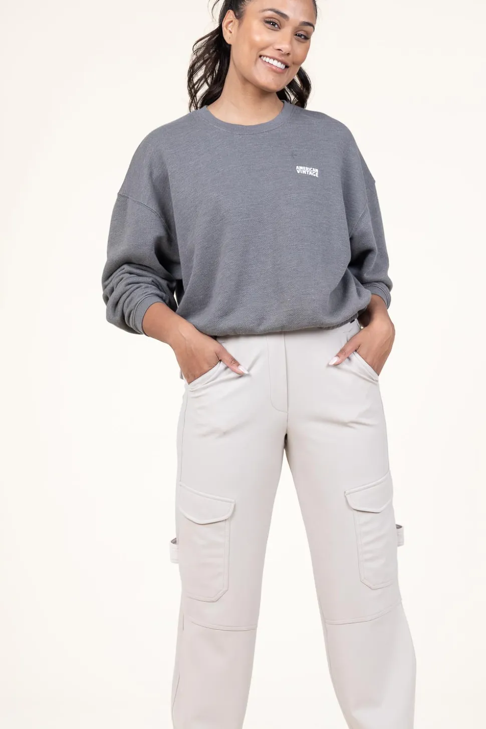 Washed Sweater Doven | Grey... | American Vintage | Little Soho